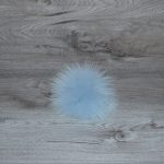 Pompon vraie fourrure bleue acier pâle