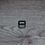 Boucle tri-glide noir 1/2 pouce