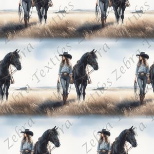 Femme et cheval noir dans le pré